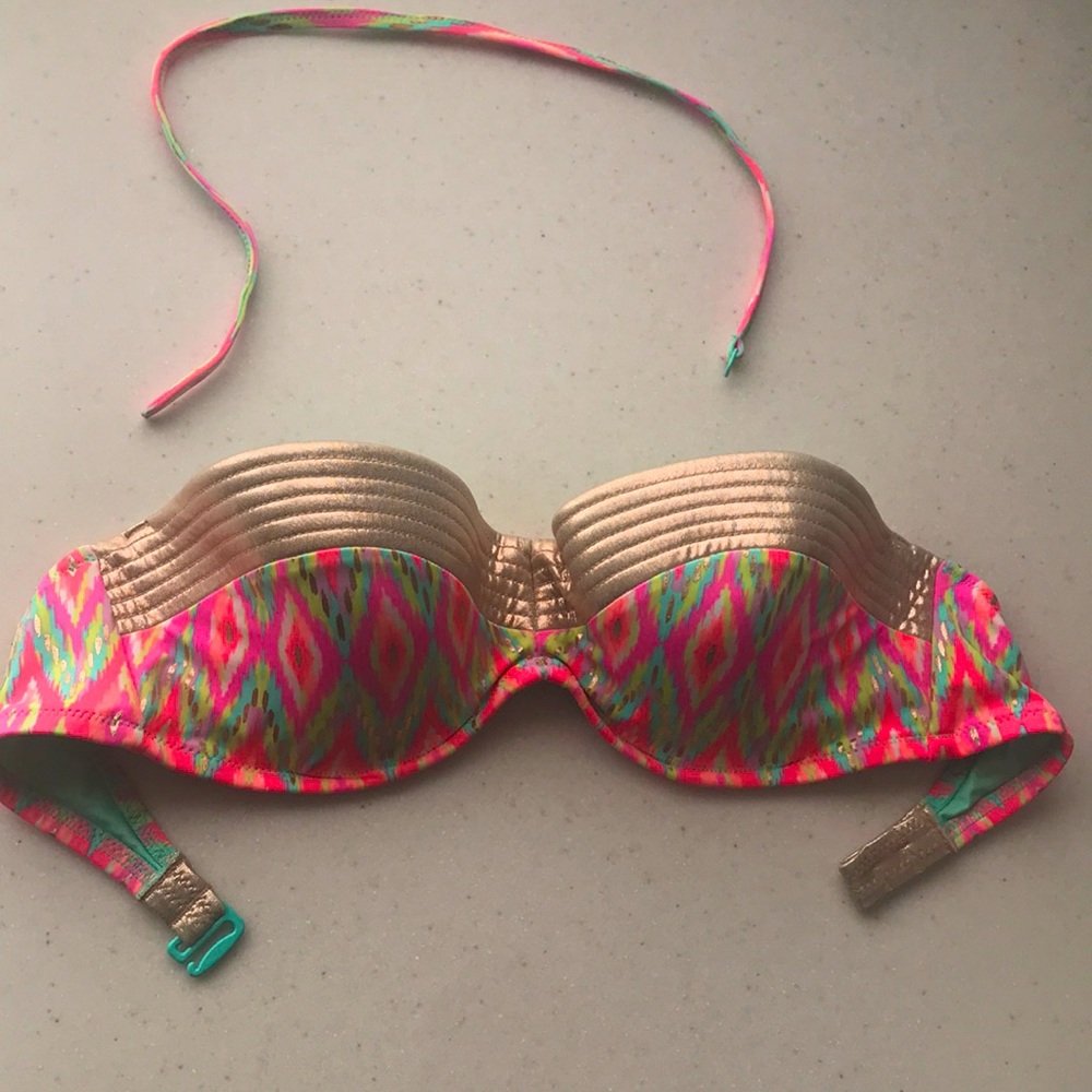 Gold shimmer floral Bikini Top 👙✨